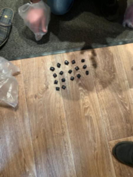 Полицейские изъяли у казанца около 100 грамм наркотиков