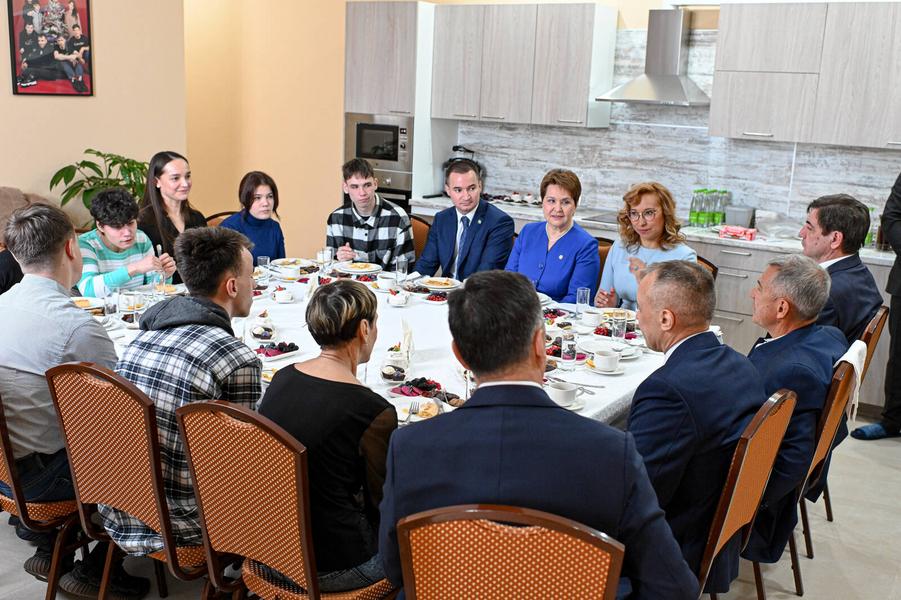 Минниханов посетил в Казани Центр социальной адаптации «БлагоДарю»