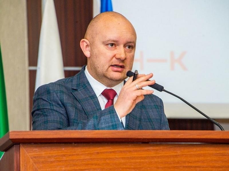 Сватеры запугивают нижнекамцев: в «Телеграме» появились фейковые сообщения о минировании школ