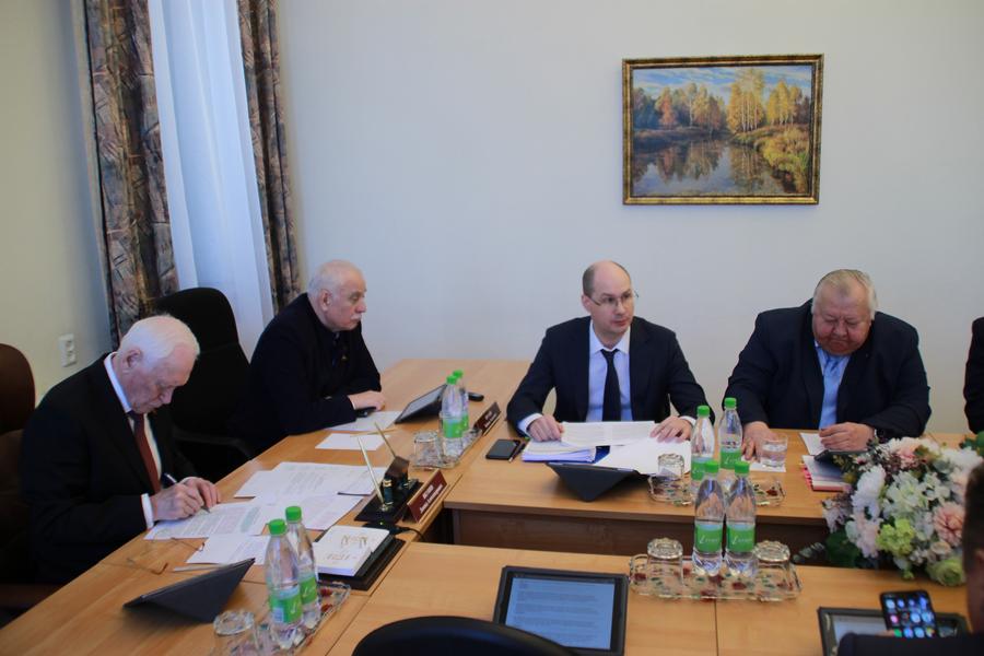 «Выглядит это прекрасно, но по факту эффективность не такая хорошая»: Депутаты Госсовета указали на недостатки мер поддержки бизнеса