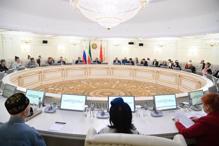 Минниханов поставил задачу на высоком уровне провести Дни культуры Татарстана в Минске