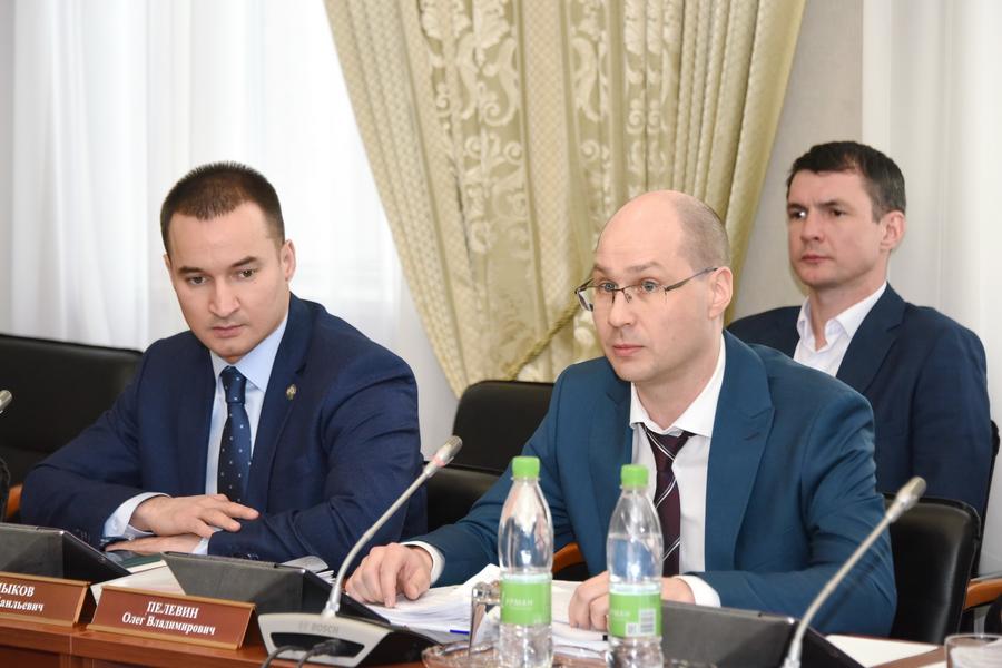 Отчет Кабмина Татарстана: экономика растет, торговля падает, ввод жилья и размер зарплат рекордные