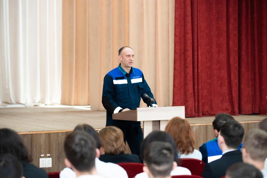 Нижнекамским студентам рассказали, как попасть на работу на предприятия СИБУРа