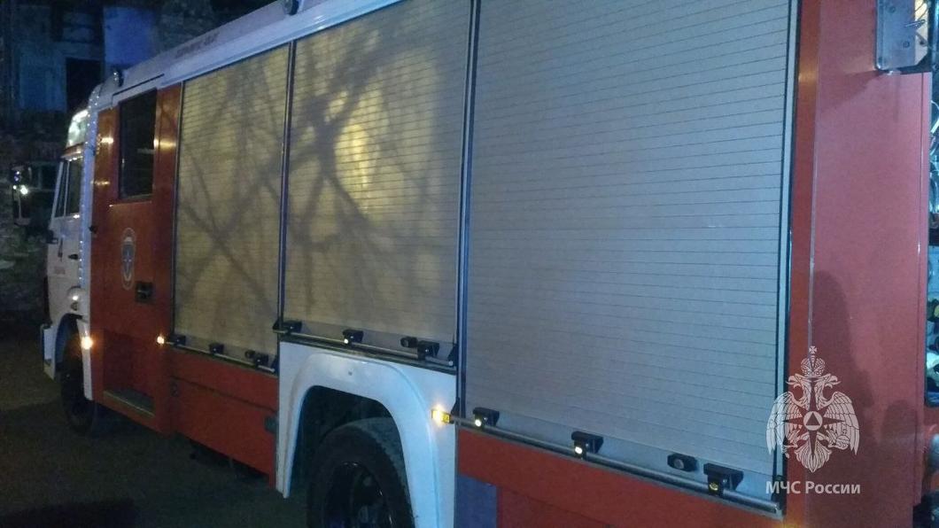 Из сауны «Жара» в Казани пожарные спасли двух человек Из сауны «Жара» в Казани пожарные спасли двух человек