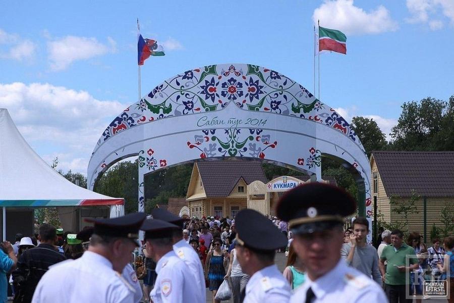Работать без выходных: из-за кризиса правительство Татарстана предлагает отменить отгулы по национальным праздникам