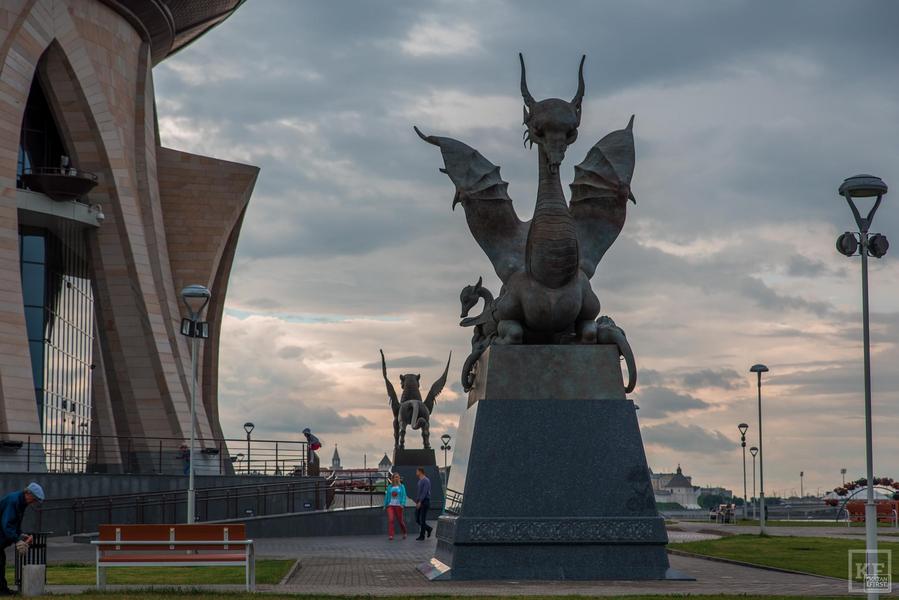 Статуя Казань в Казани