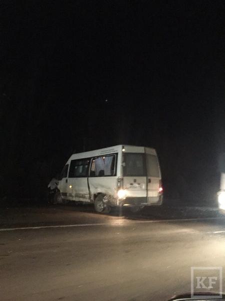 Крупное ДТП недалеко от Казани: столкнулись пять машин, есть погибшие