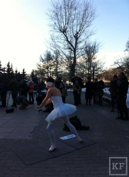 Балерина выразила протест с помощью танца
