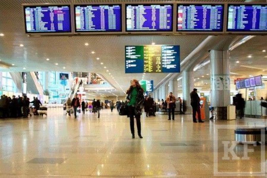 В Казанском аэропорту задерживают междугородний рейс на 14 часов