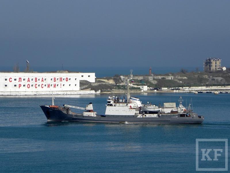 Корабль Черноморского флота затонул у Босфора из-за скотовоза