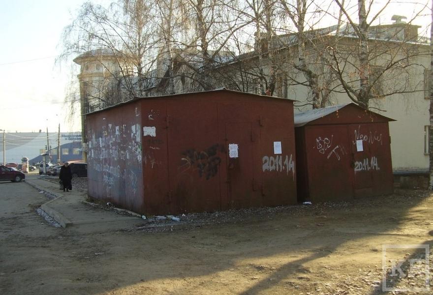 Власти Казани приготовились сносить незаконные киоски, заборы и гаражи