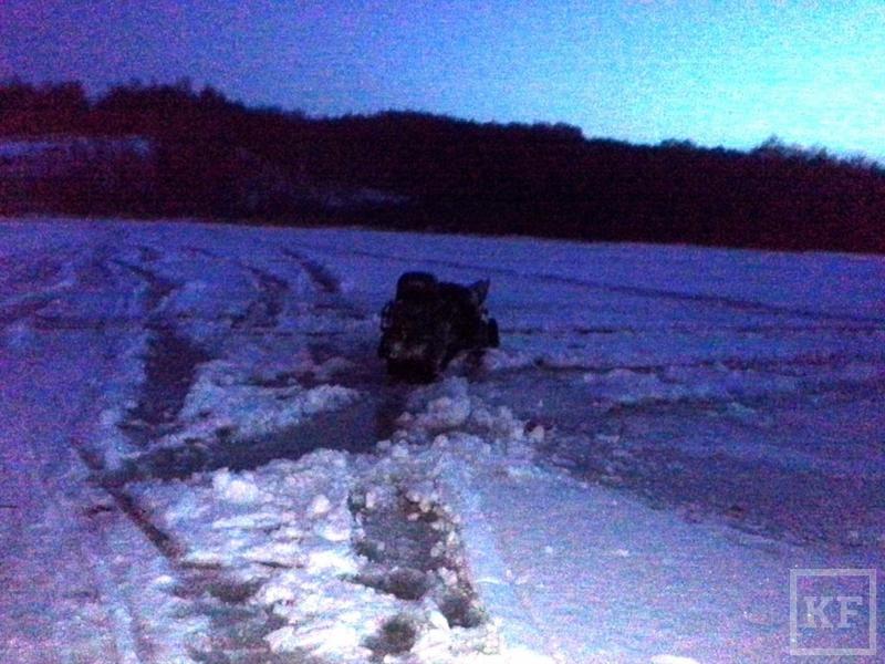 В Татарстане из-за нетрезвого водителя столкнулись два снегохода