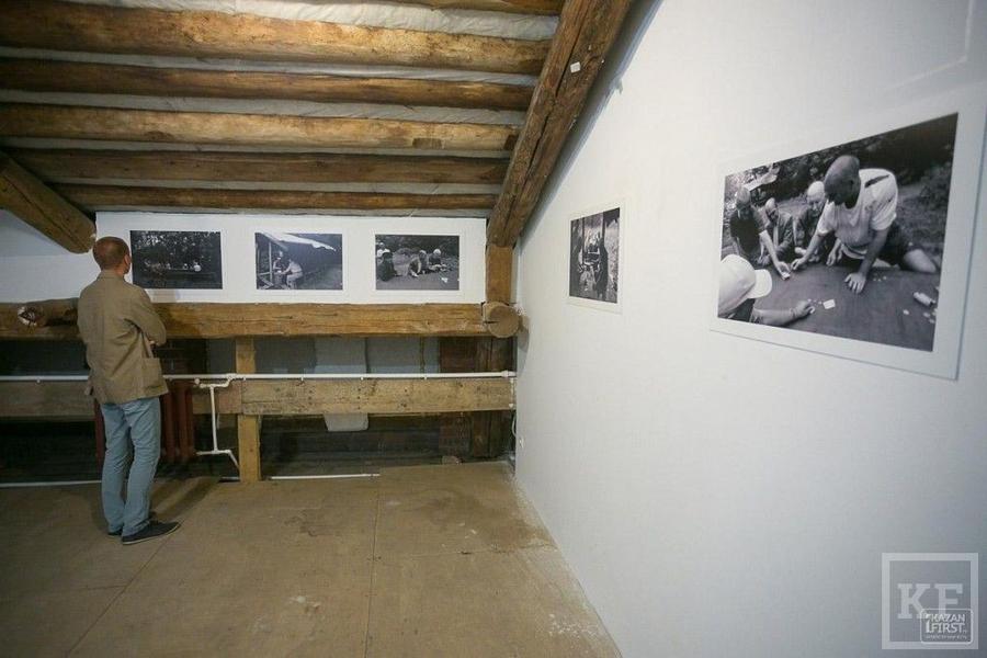 Выставка «8,5 квадратных метров фотографий» в «Смене»