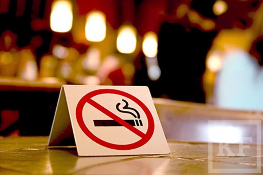 В России могут запретить использование электронных сигарет в общественных местах. Наркологи объясняют, почему необходимо это сделать