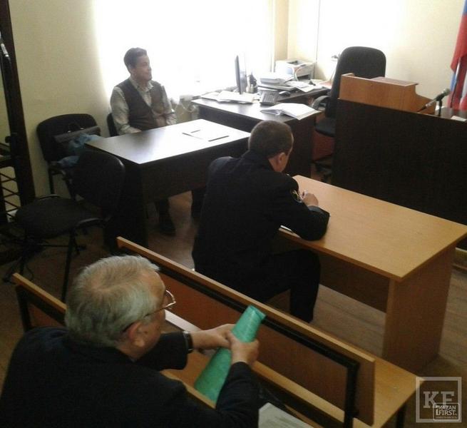 Обвиняемый в хищении 41 млн рублей проректор КНИТУ тянет дело — следствие