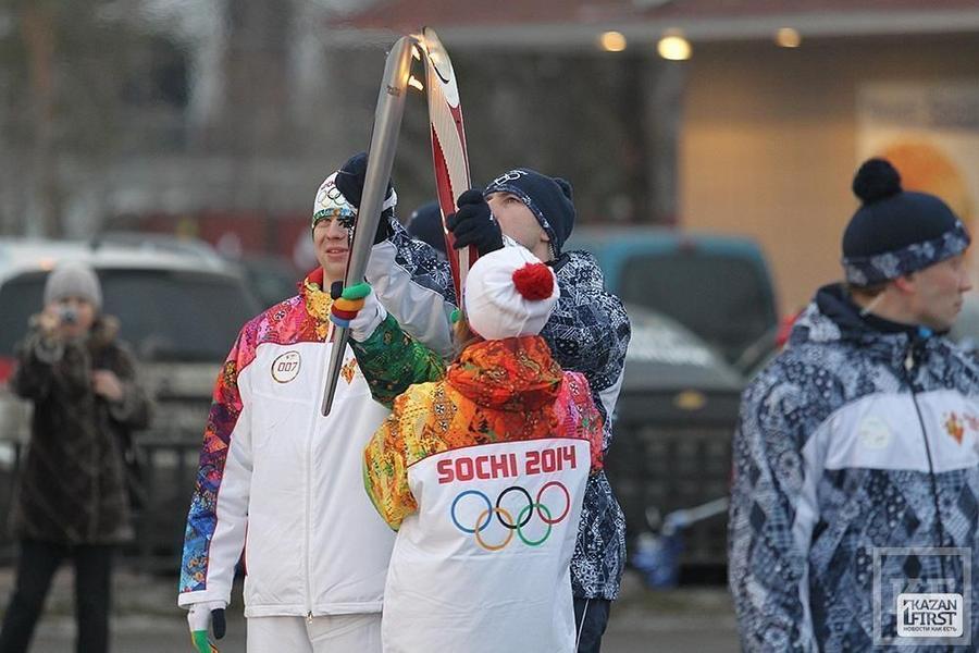 Сегодня завершился первый день эстафеты Олимпийского факела «Сочи 2014» в Татарстане