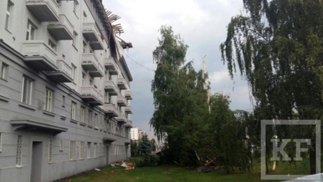 Последствия урагана в Казани: 20 пострадавших, 1000 упавших деревьев, сорванные кровли и линии электропередач