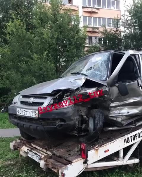 В Казани три студентки медколледжа получили ранения в ДТП