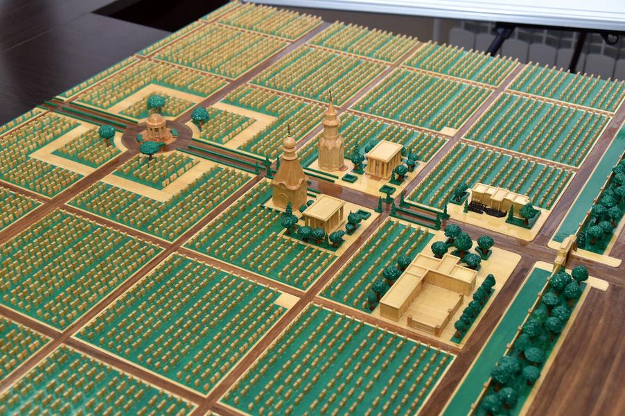 Рустам Минниханов обсудил развитие похоронного комплекса «Курган»