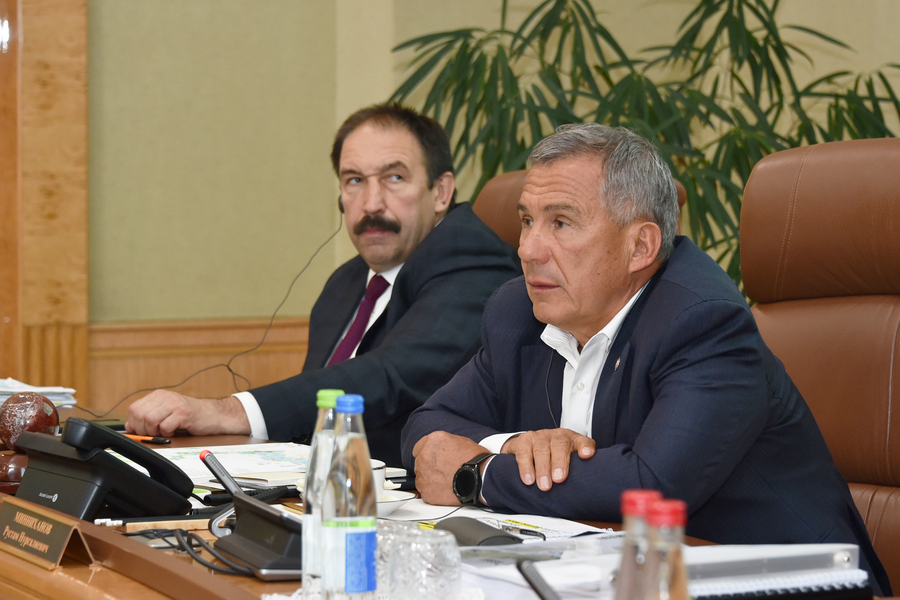 Минниханов прокатился на велосипеде вдоль Казанки и оценил стратегию развития набережной