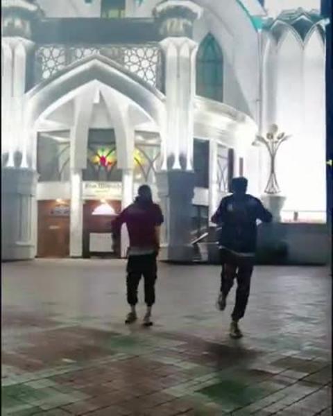 Казанцев возмутил танец тиктокеров на фоне мечети Кул-Шариф​