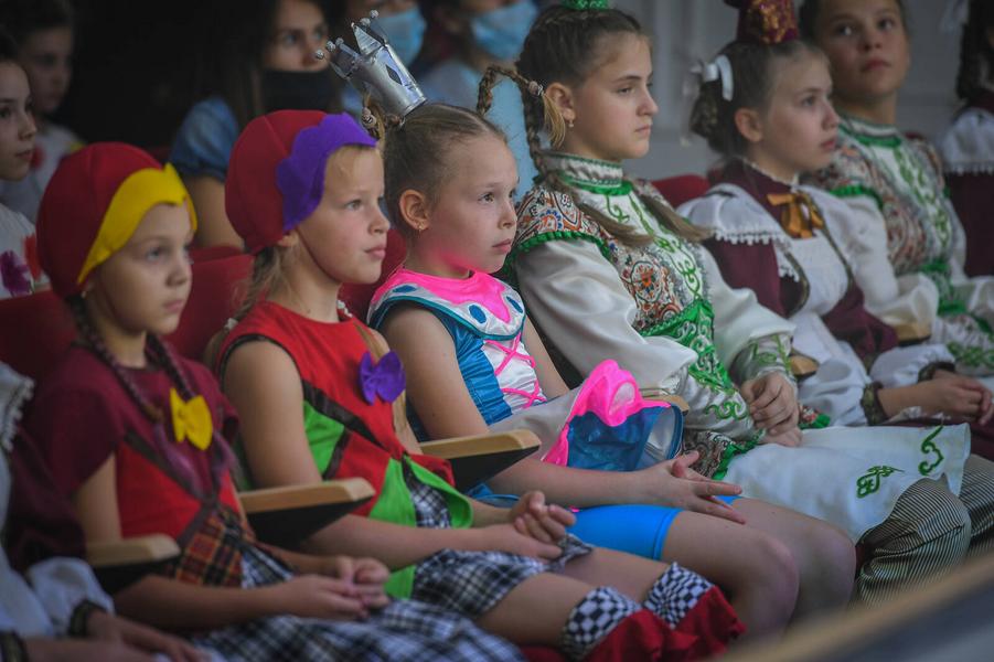 Радий Хабиров и Рустам Минниханов посетили открытие арт-резиденции «Созвездие–Йолдызлык» Радий Хабиров и Рустам Минниханов посетили открытие арт-резиденции «Созвездие–Йолдызлык»