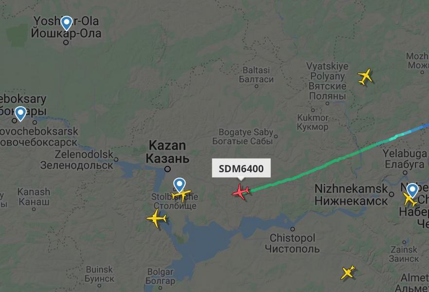 В аэропорту Казани экстренно сел самолёт из Екатеринбурга, подавший сигнал бедствия