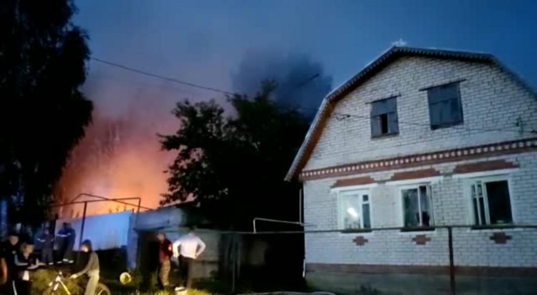 На пожаре в частном доме Казани заживо сгорели мужчина и женщина