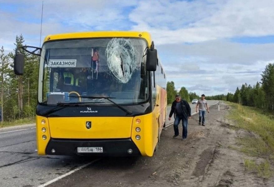 Смертельно раненый водитель спас людей в автобусе Смертельно раненый водитель спас людей в автобусе