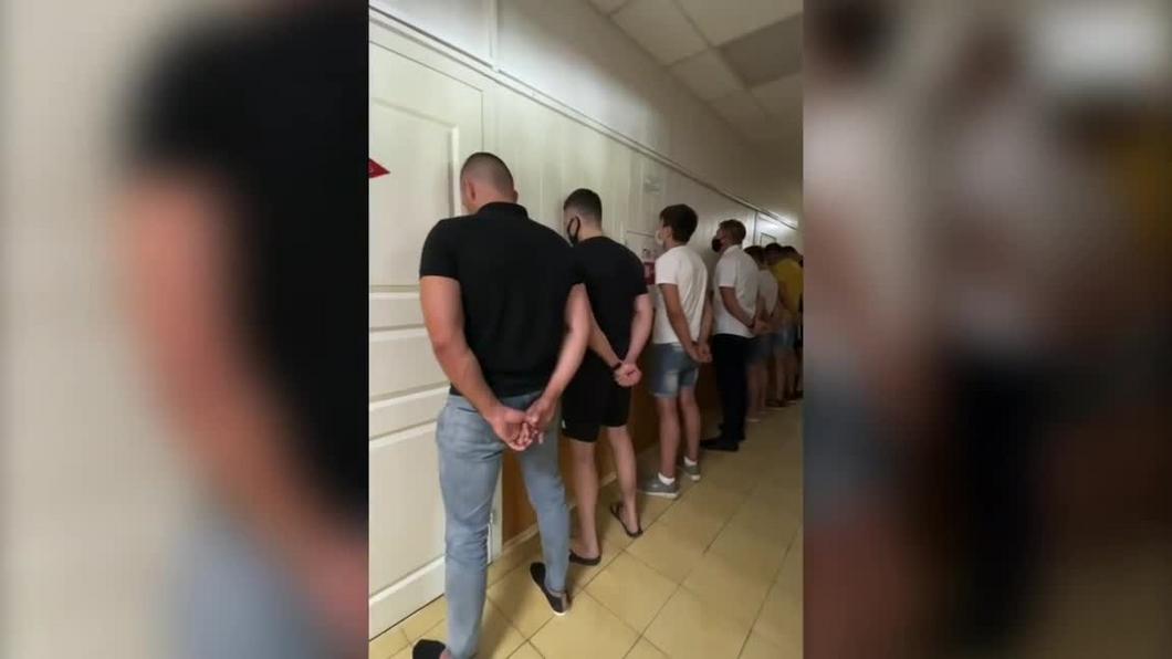 Шестерых участников массовой драки в Заинске заключили под стражу