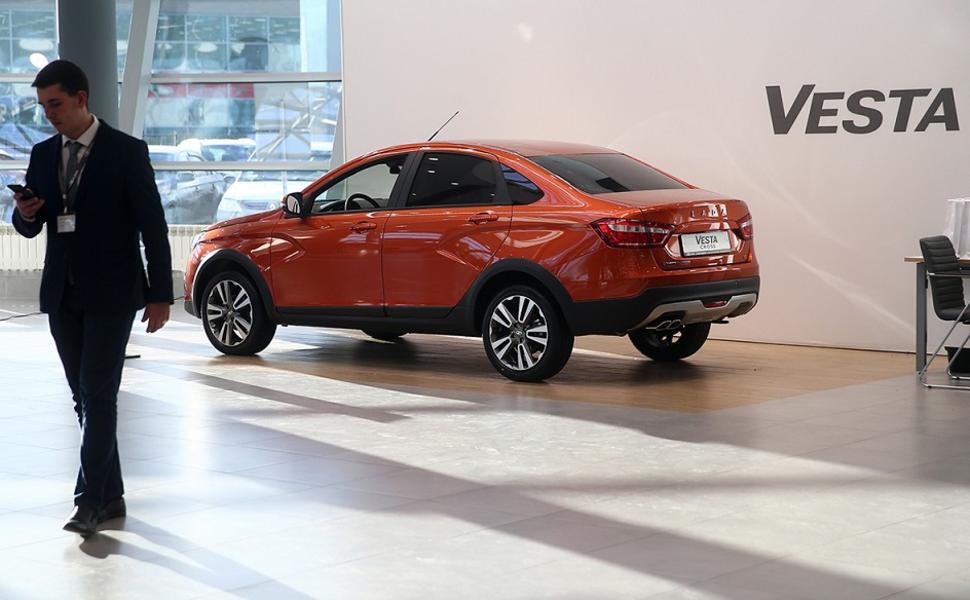 Стать иномаркой: новые «Лады» будут стоить дороже миллиона Стать иномаркой: новые «Лады» будут стоить дороже миллиона