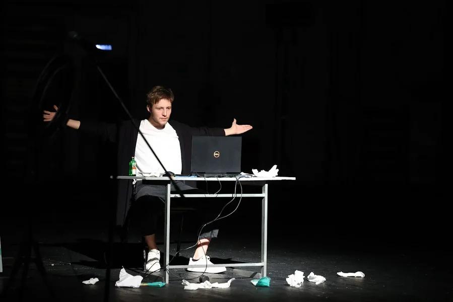 «Никакой героизации Ильназа Галявиева на сцене Театра Российской Армии не было и в помине»