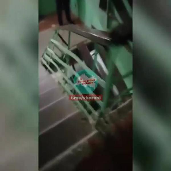 В мэрии Казани прокомментировали обрушение лестницы в доме на Зорге