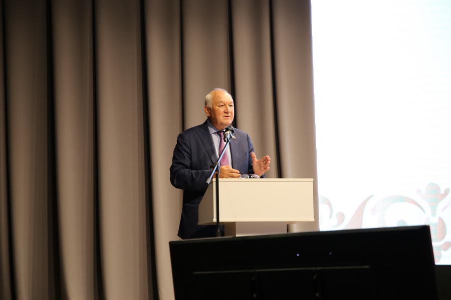 «Открывать татарские классы  в русских школах –  это же как хвататься за соломинку!»