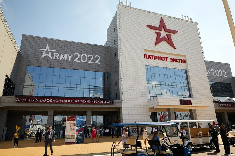 Минниханов участвует в Международном военно-техническом форуме «Армия-2022»