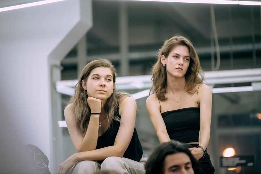 «Локомотив»: для чего нужен пляж, на котором нельзя купаться?