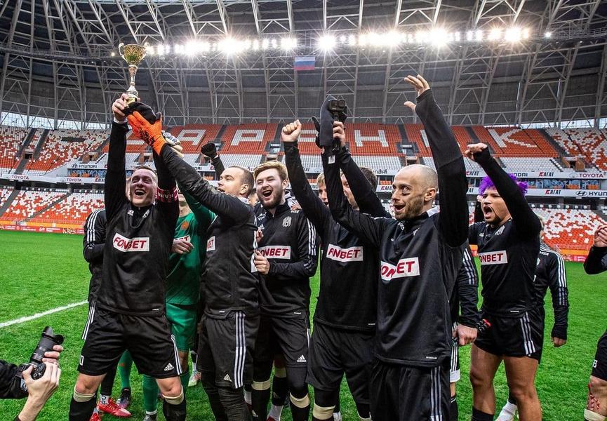 «Амкал» и «2Drots» зажигают в Кубке, Билялетдинов в пролете. Что вообще происходит?