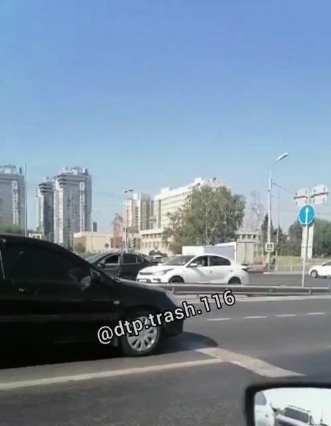 Восемь авто столкнулись недалеко от «Чаши» в Казани