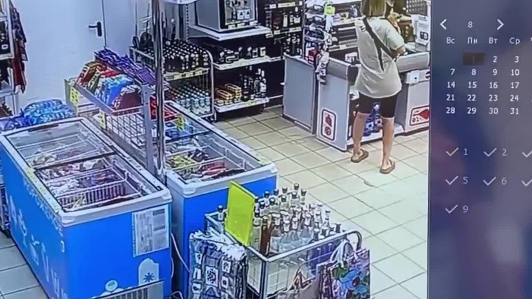 Пенсионерка в Калуге ударила чужого чихуахуа бутылкой коньяка
