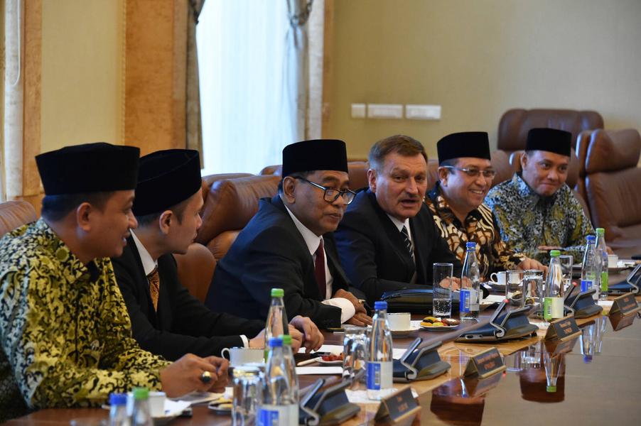 Минниханов заявил, что Татарстан заинтересован в сотрудничестве с Индонезией