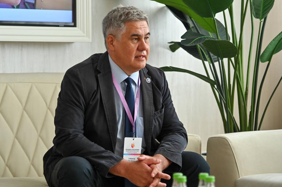 Минниханов встретился  с главврачом Федерального центра нейрохирургии Минздрава России