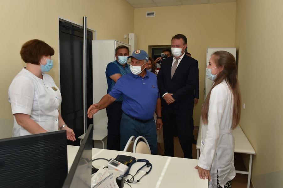 Минниханов проверил, как проходят уборочные работы в Высокогорском районе