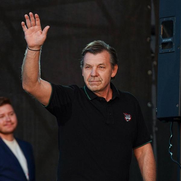 Билла встретили громче, чем Знарка. «Ак Брас» вошел в сезон на дне города