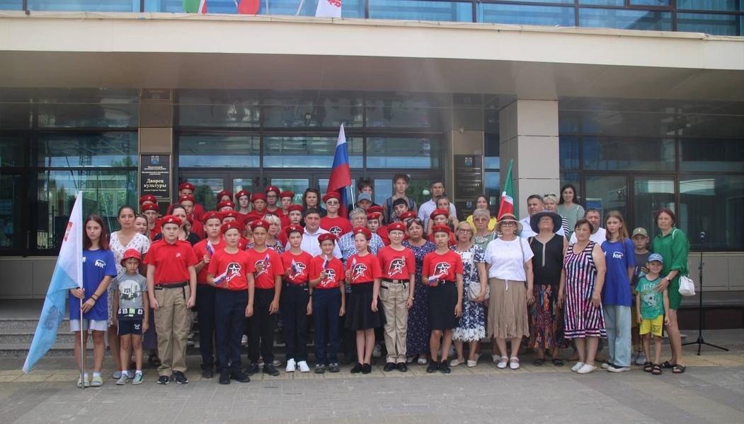 Менделеевск отправил в новые регионы восемь тонн гуманитарной помощи