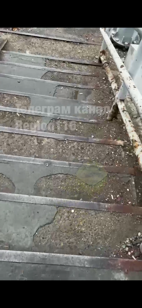 Жители Казани пожаловались на ужасное состояние перехода на перекрестке Павлюхина - Даурская