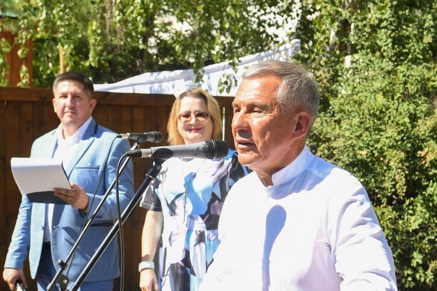 Минниханов заявил о создании условий для сохранения и развития культуры татарского народа