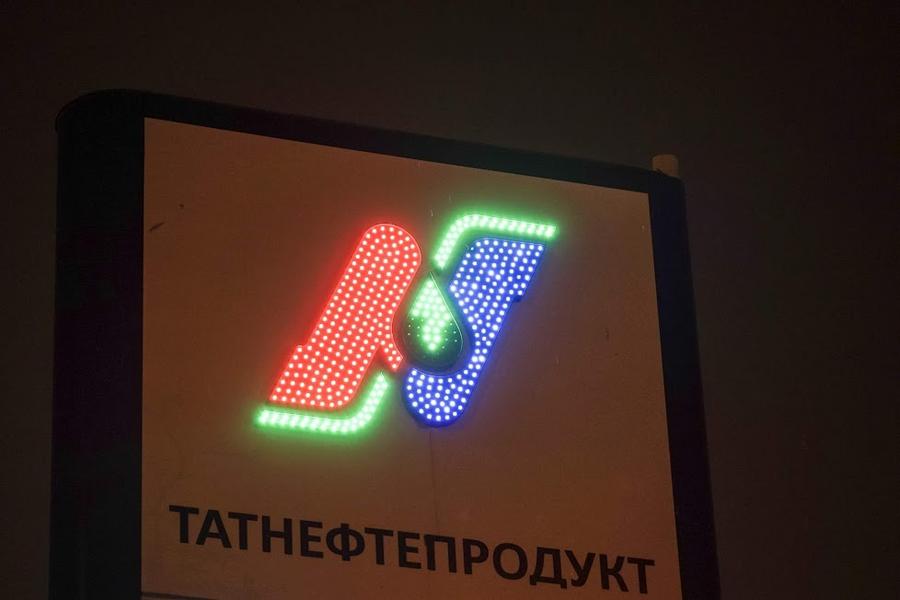 «Ни одно предприятие не может работать в убыток»: Почему дорожает бензин?