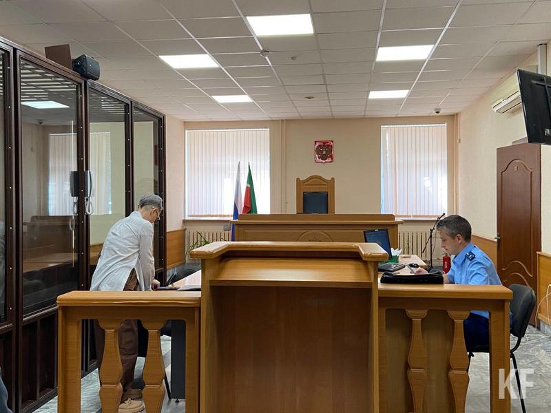 В районном суде Казани рассказали, как экс-директор учебного центра ФАС Булат Салимзянов получил взятку в более чем 200 тысяч рублей