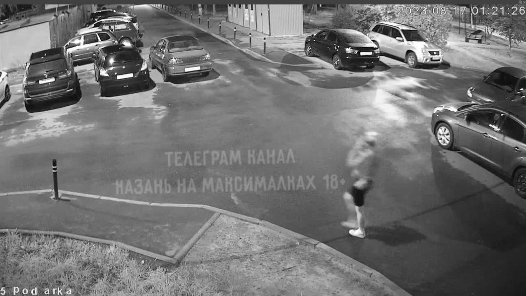 Маньяк преследовал девушку на улице Четаева в Казани