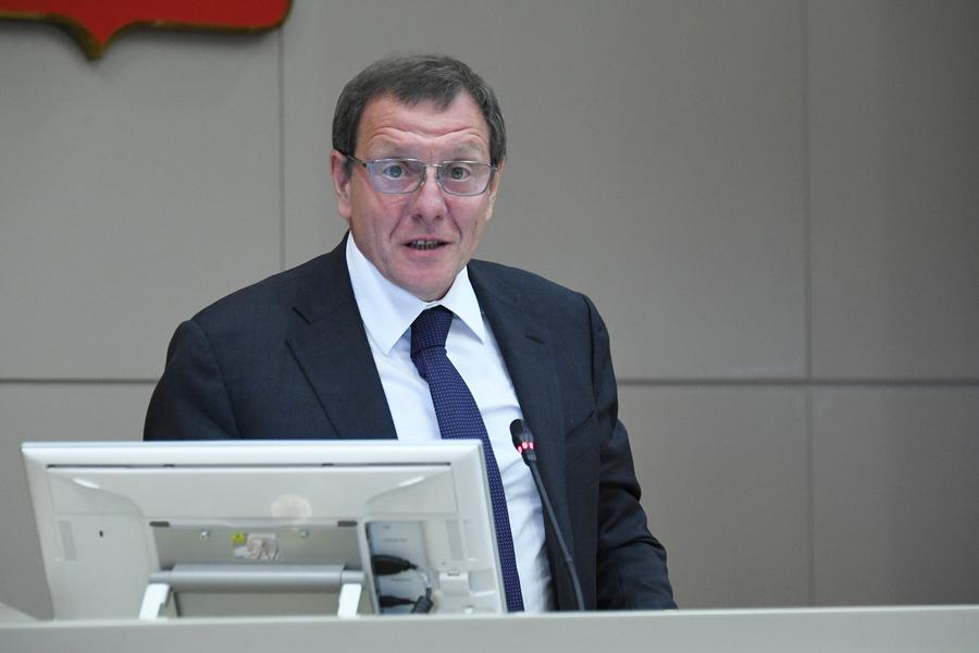 Экологичное производство бензина, цифровизация промышленности и недостающие клеи: Что предложили нефтехимической отрасли Татарстана